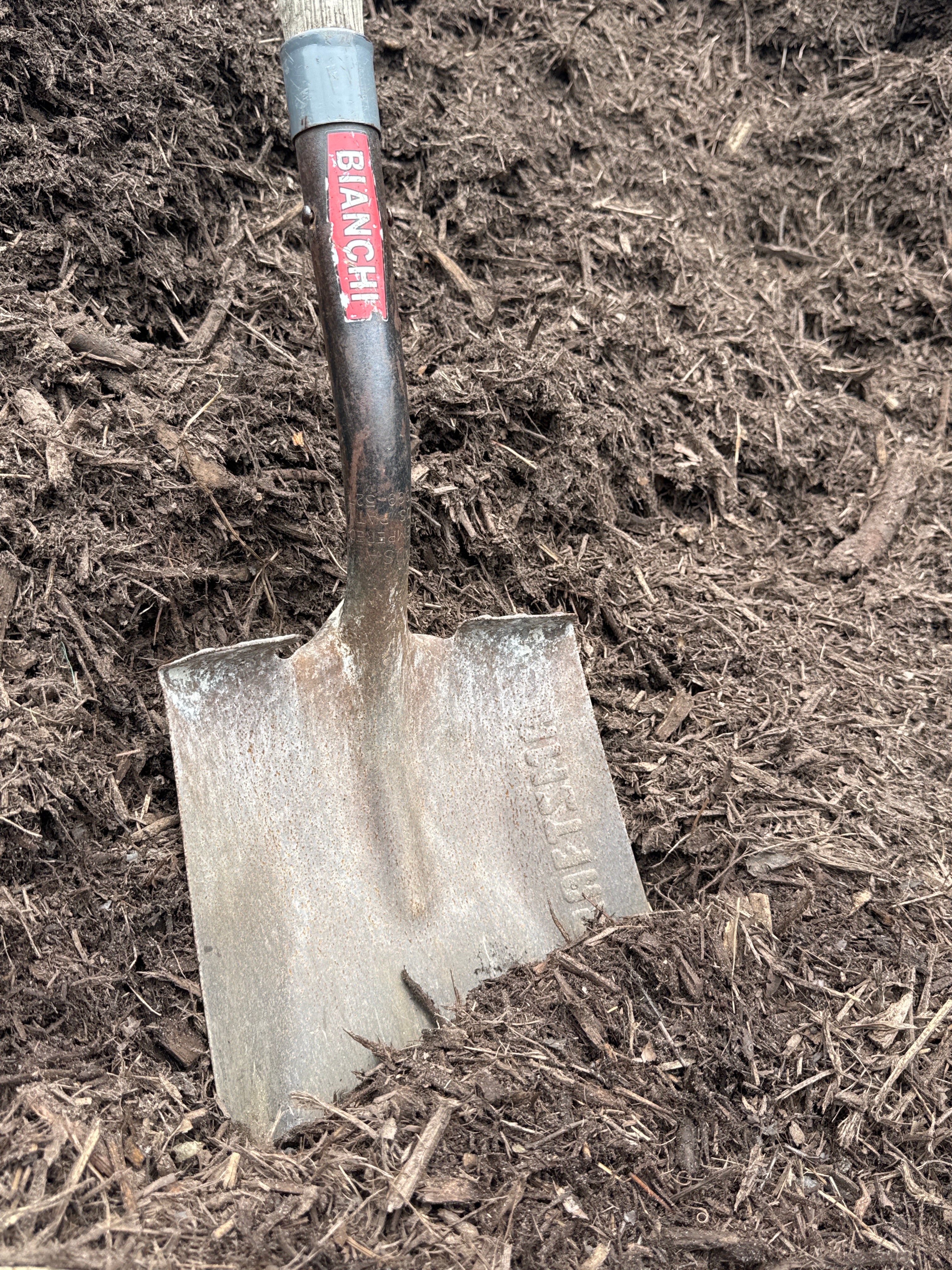 Mulch Chocolate Brown Per Yard