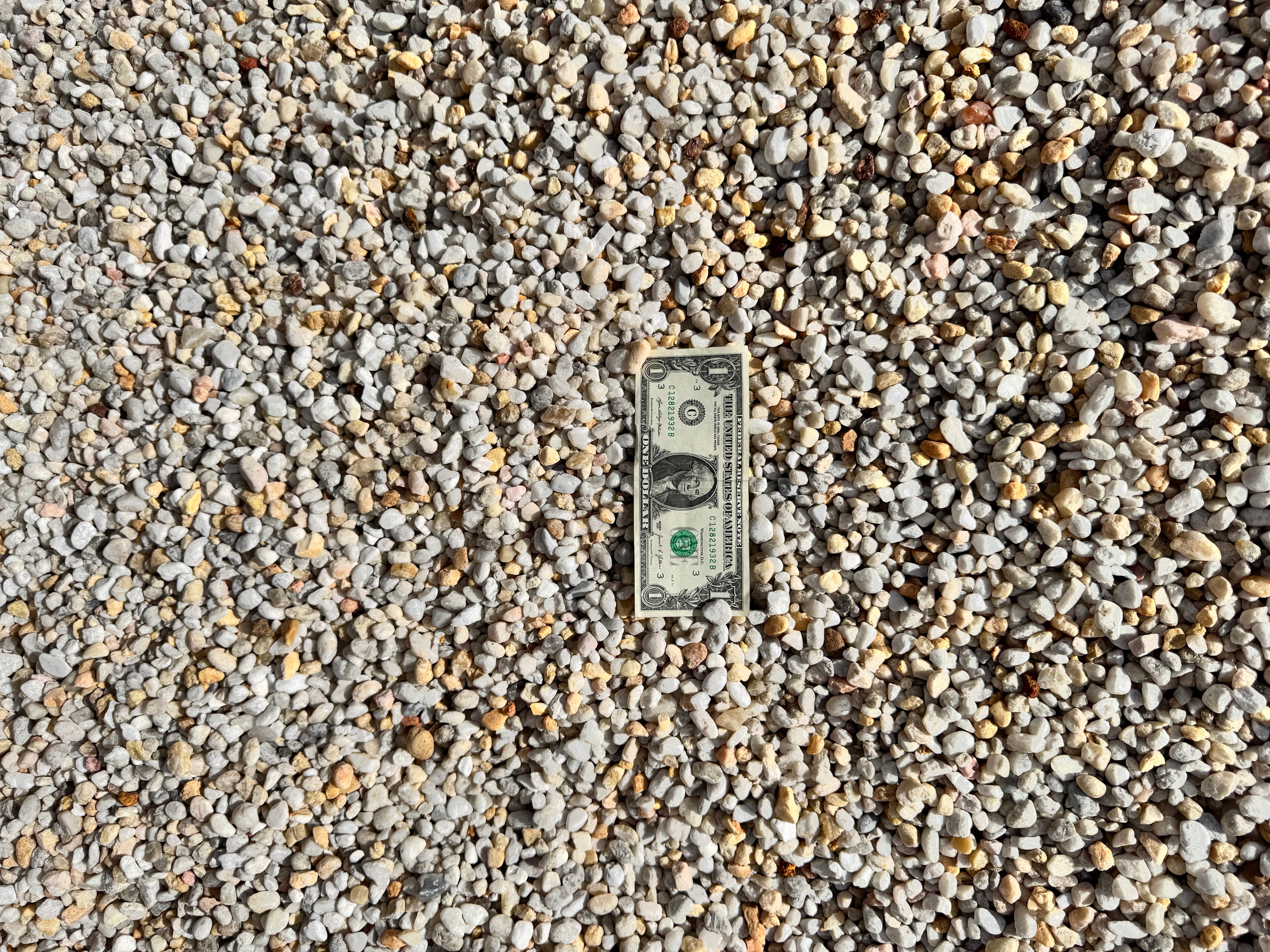 Aggregate White River Rock 3/8" Per Yard